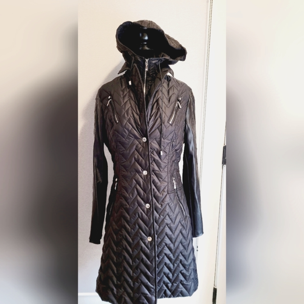 Dawn Levy Black Coat. Detachable Hood and Front Lining. Size M